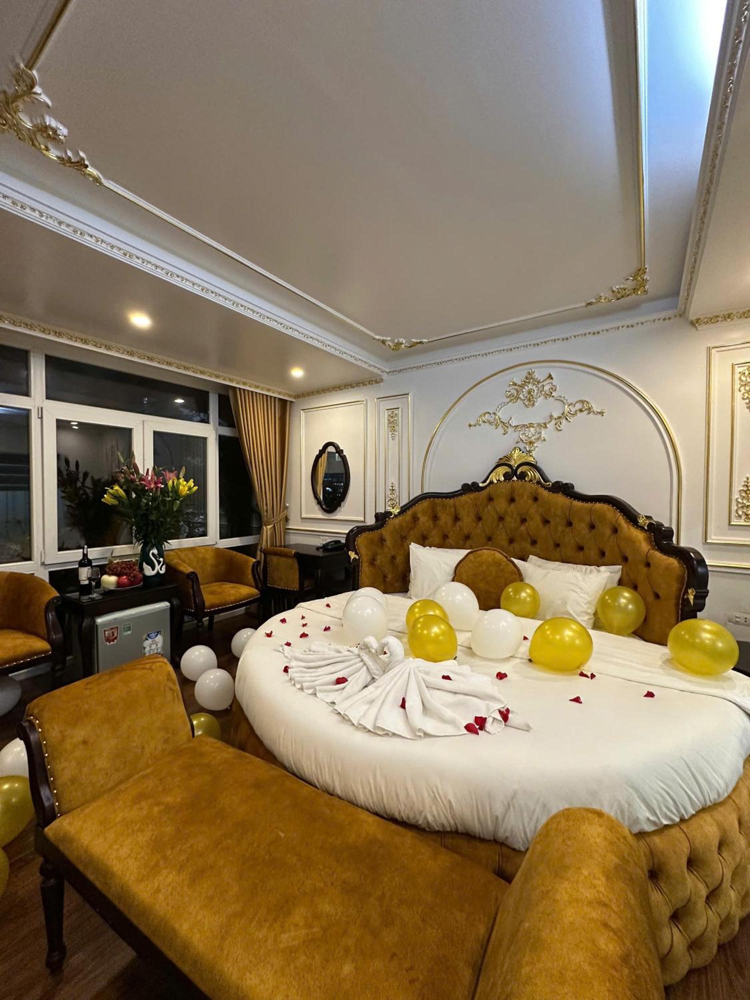 Aloha Hotel Ханой Экстерьер фото