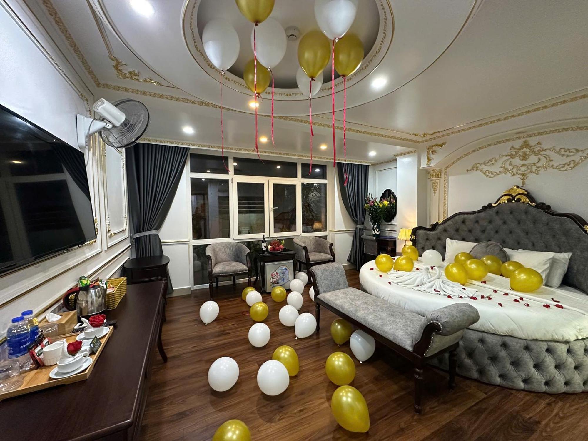Aloha Hotel Ханой Экстерьер фото